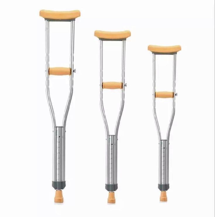 AUXILIARY CRUTCHES 